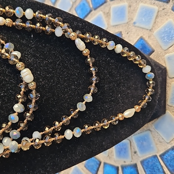 Glass Beaded Real Pearl Necklace - Picture 4 of 4